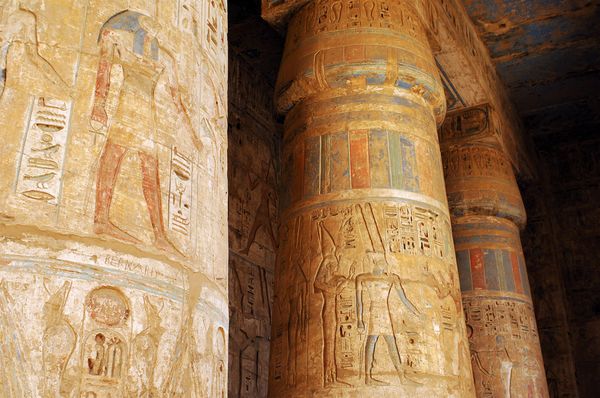 EGLXR - Luxor - Thebes Necropolis - Egypt Tourist Authority.jpg